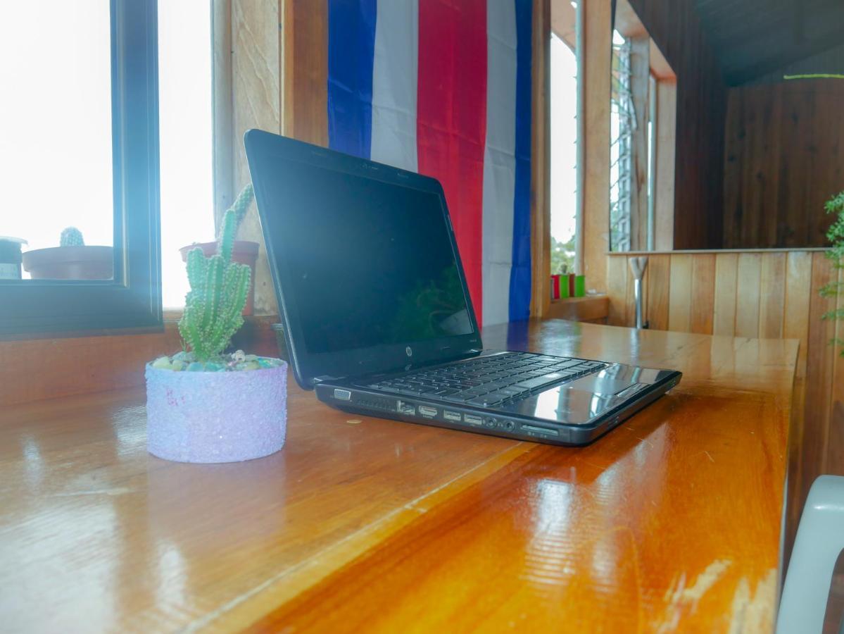 Monte Los Lirios Lodge Monteverde Luaran gambar